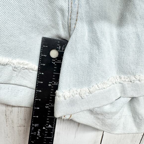 Zara Shorts Women SZ 6 Hi-Rise Hot Pant Light Wash Denim Cuffed Side Stripe NWT - Picture 6 of 7